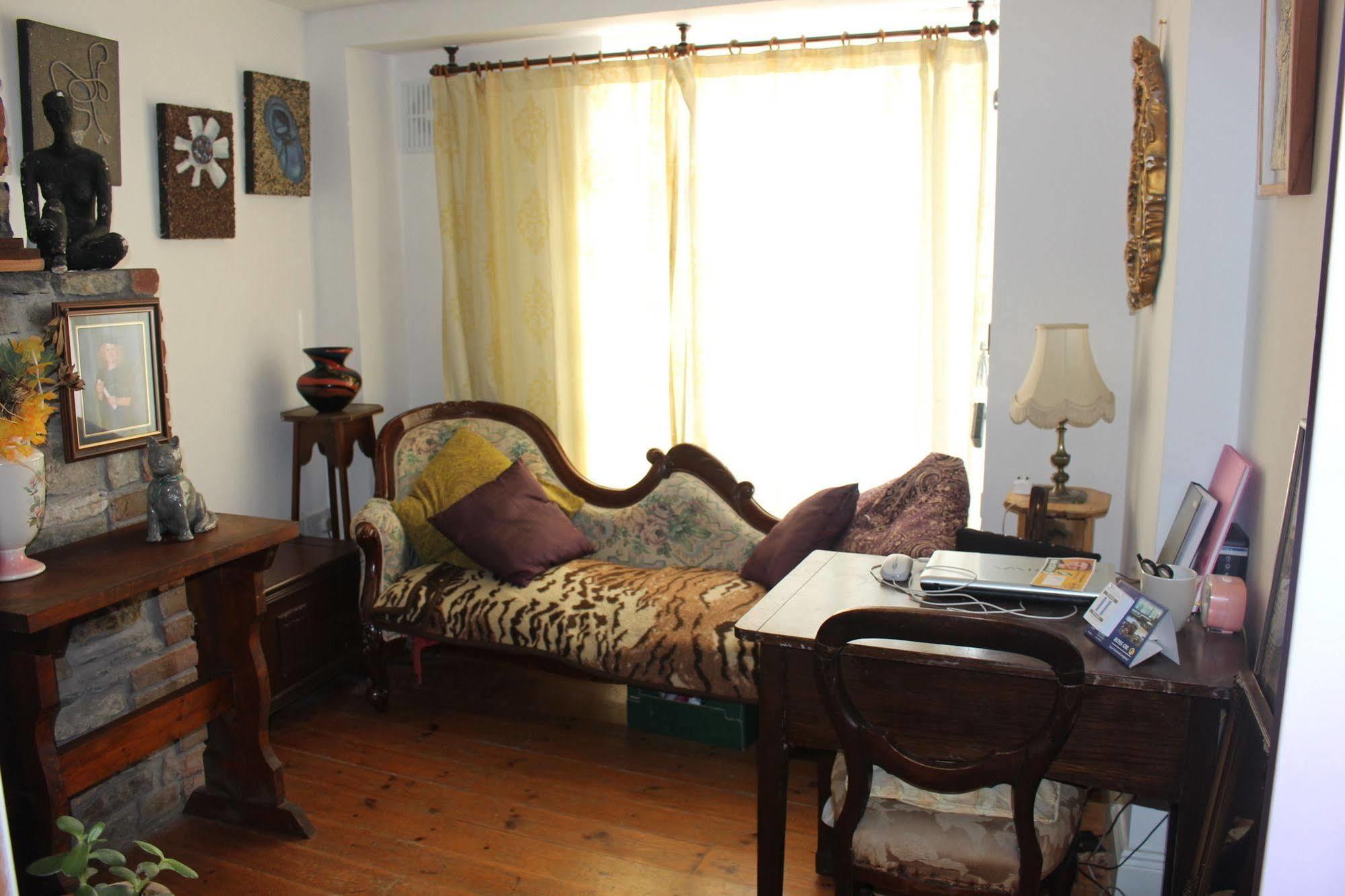 فندق Artists House كينسالي المظهر الخارجي الصورة